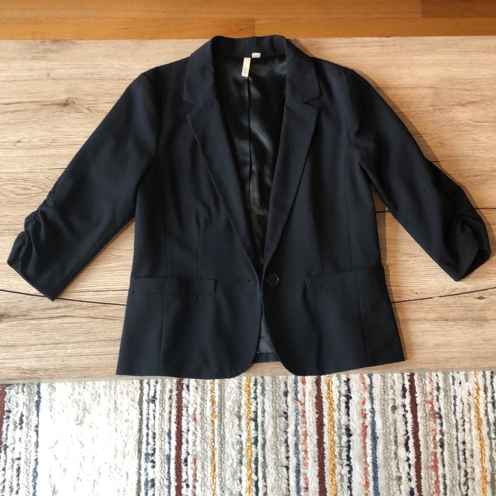 Black frenchi blazer